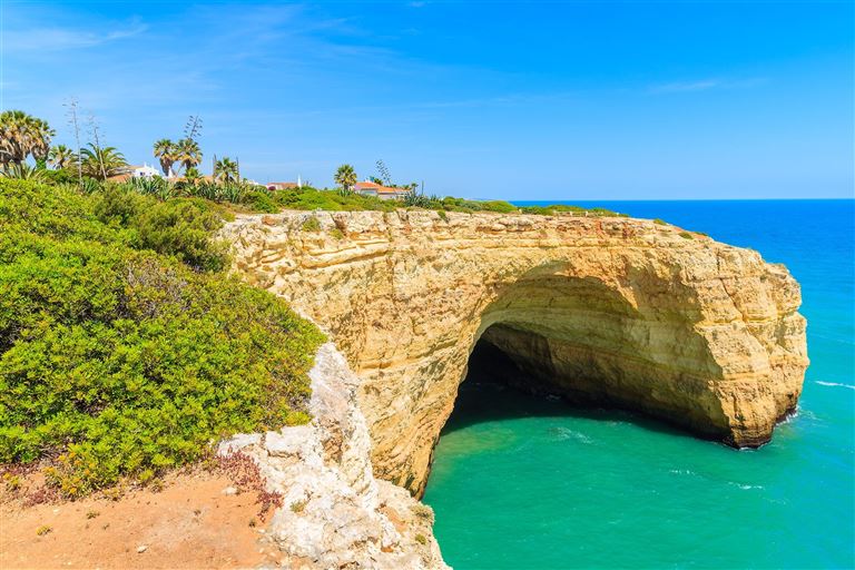 Portugals Algarve ©pkazmierczak/istock